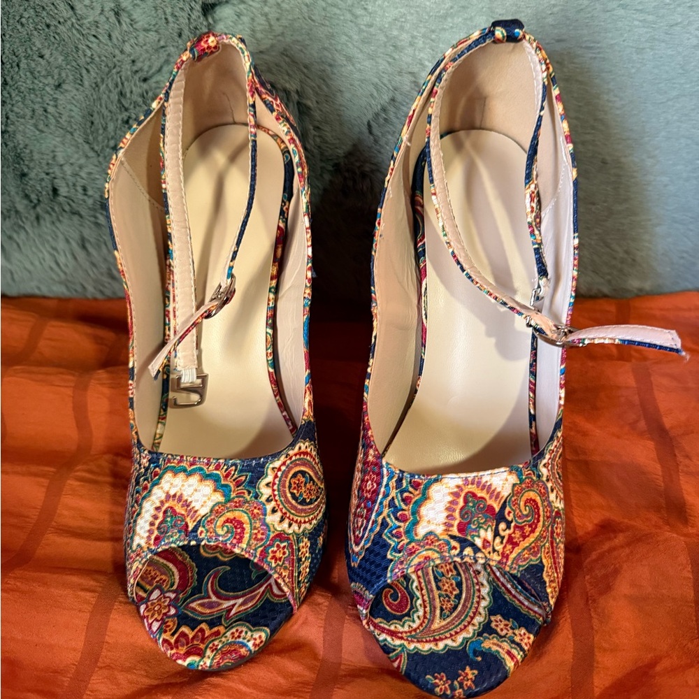 Paisley Print Women's Heels